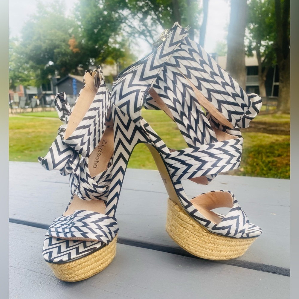 Zigi Soho Women's Black and White Sandals S/7 - Picture 4 of 16